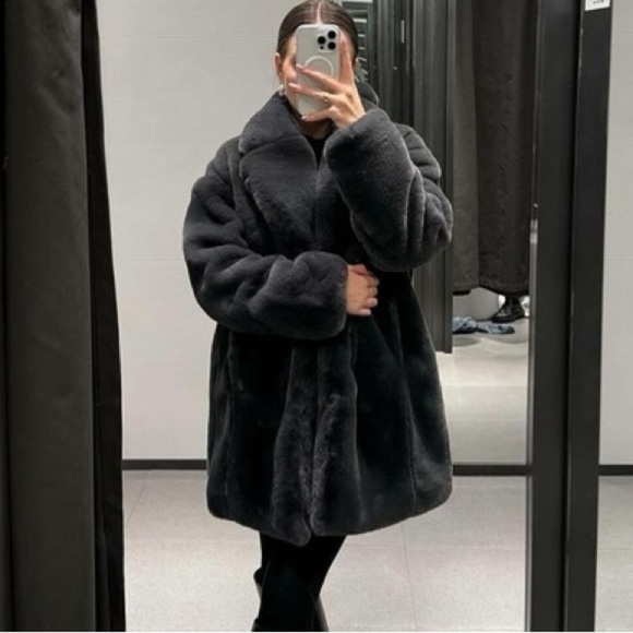 Zara Gray Teddy Jacket Faux Fur Coat Size Medium - Picture 1 of 10